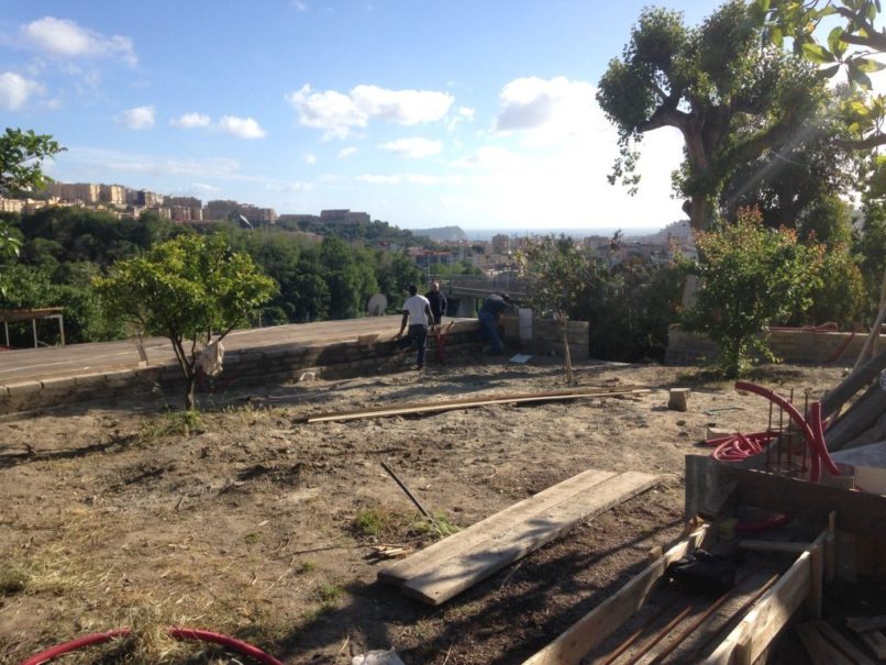 Costruzione giardino mediterraneo. Guido Picardi, architetto del paesaggio