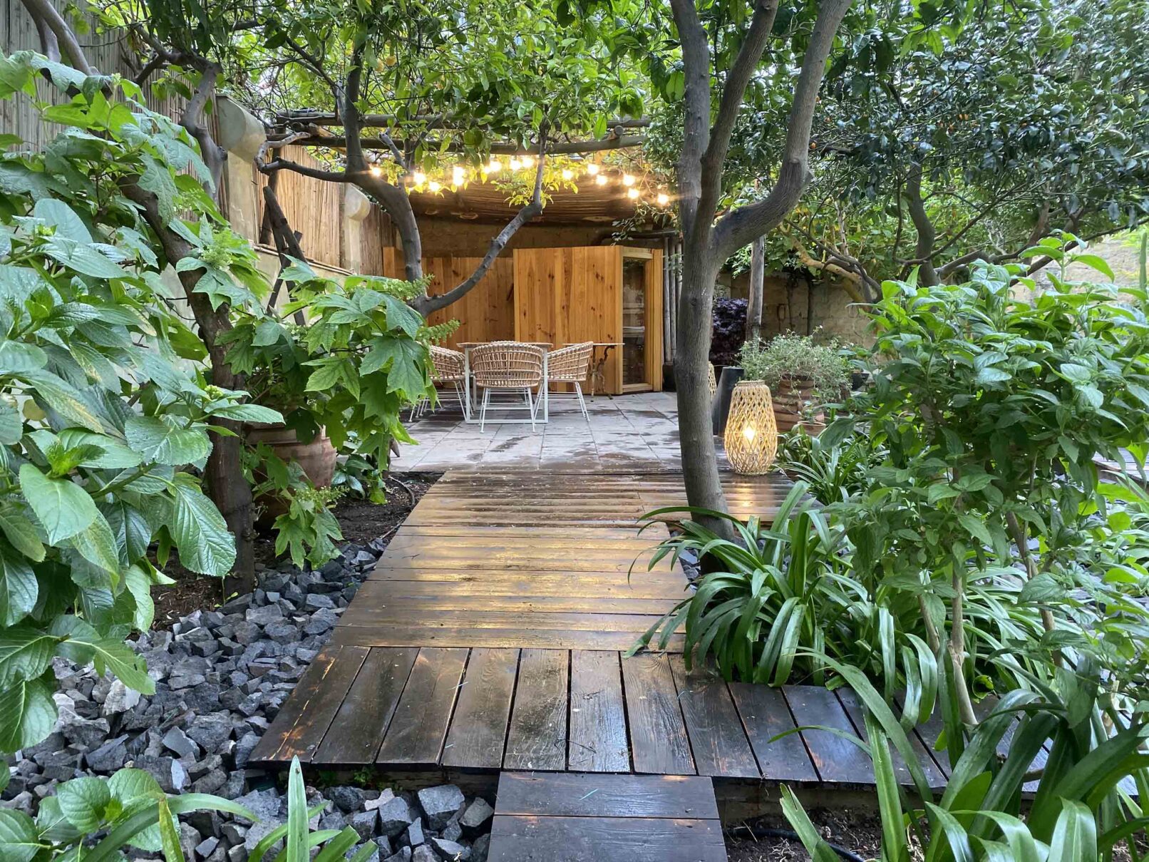 Giardino-esotico-a-Napoli